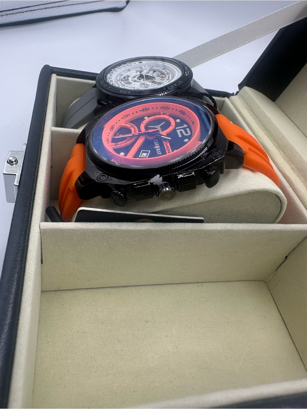 Three Cass Ray Men’s Sports Watch with the display case included - Picture 5 of 13